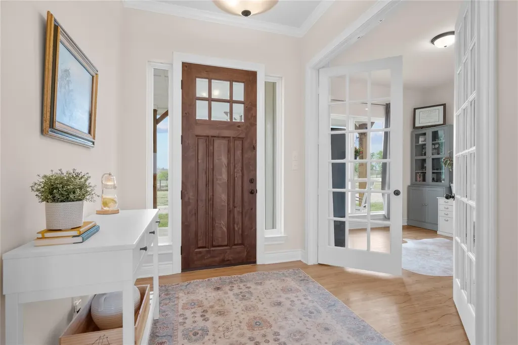 1854 County Road 464 Elgin TX 78621