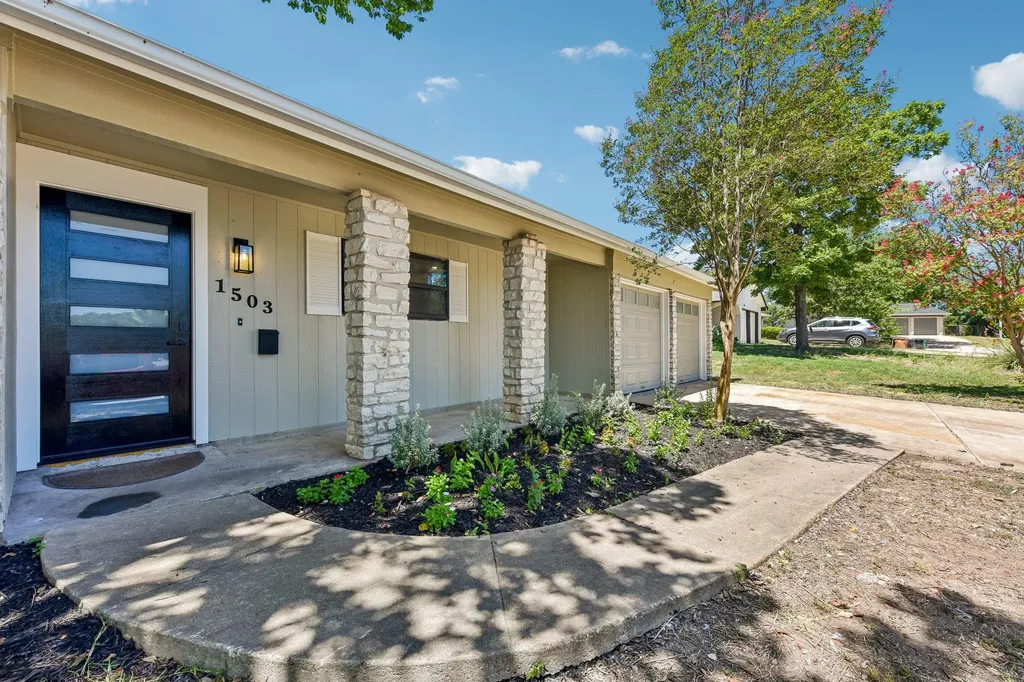 1503 Desert Quail Lane Austin TX 78758