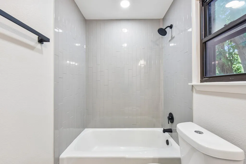 1503 Desert Quail Lane Austin TX 78758