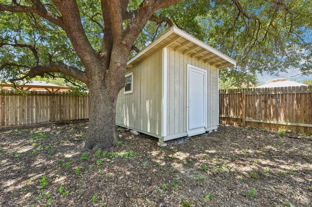 1503 Desert Quail Lane Austin TX 78758