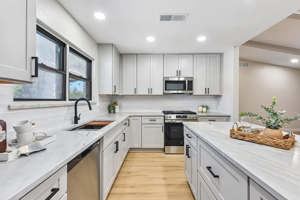 1503 Desert Quail Lane Austin TX 78758