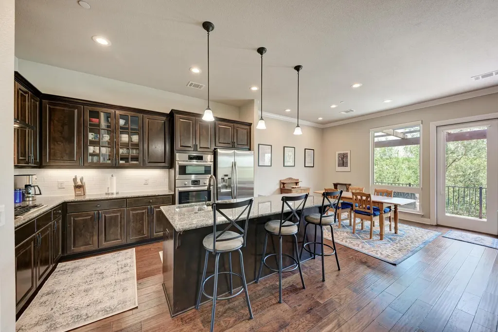 2601 N Quinlan Park Road Austin TX 78732