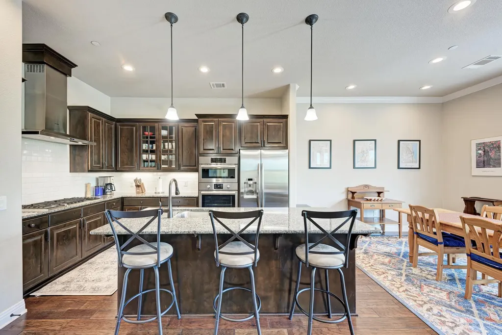 2601 N Quinlan Park Road Austin TX 78732