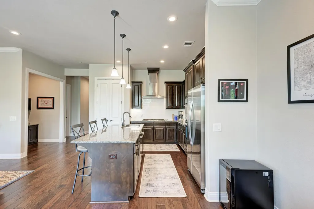 2601 N Quinlan Park Road Austin TX 78732