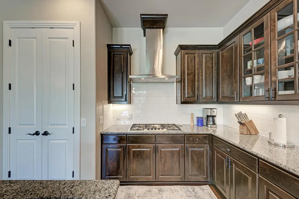 2601 N Quinlan Park Road Austin TX 78732