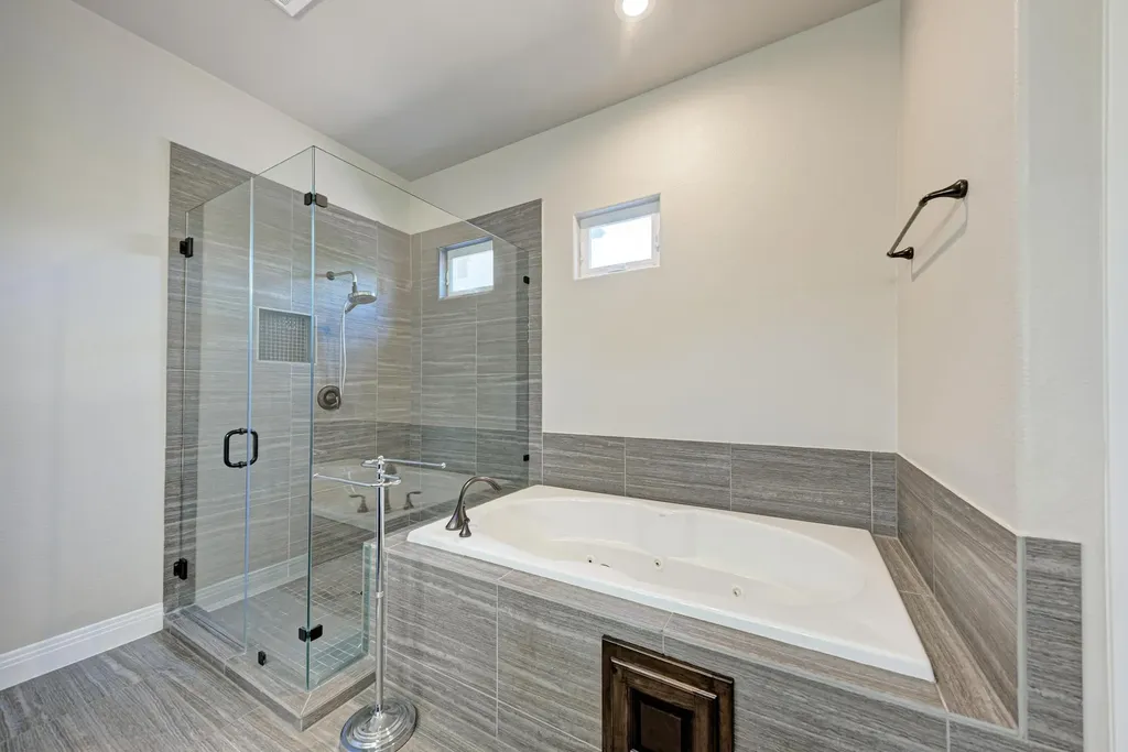 2601 N Quinlan Park Road Austin TX 78732