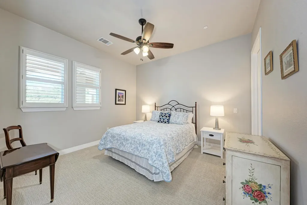 2601 N Quinlan Park Road Austin TX 78732