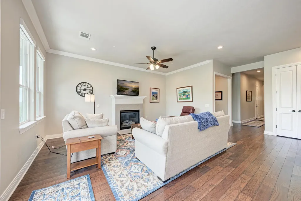 2601 N Quinlan Park Road Austin TX 78732