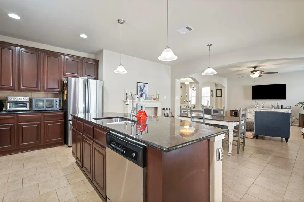 2037 Herzog Boulevard Kyle TX 78640