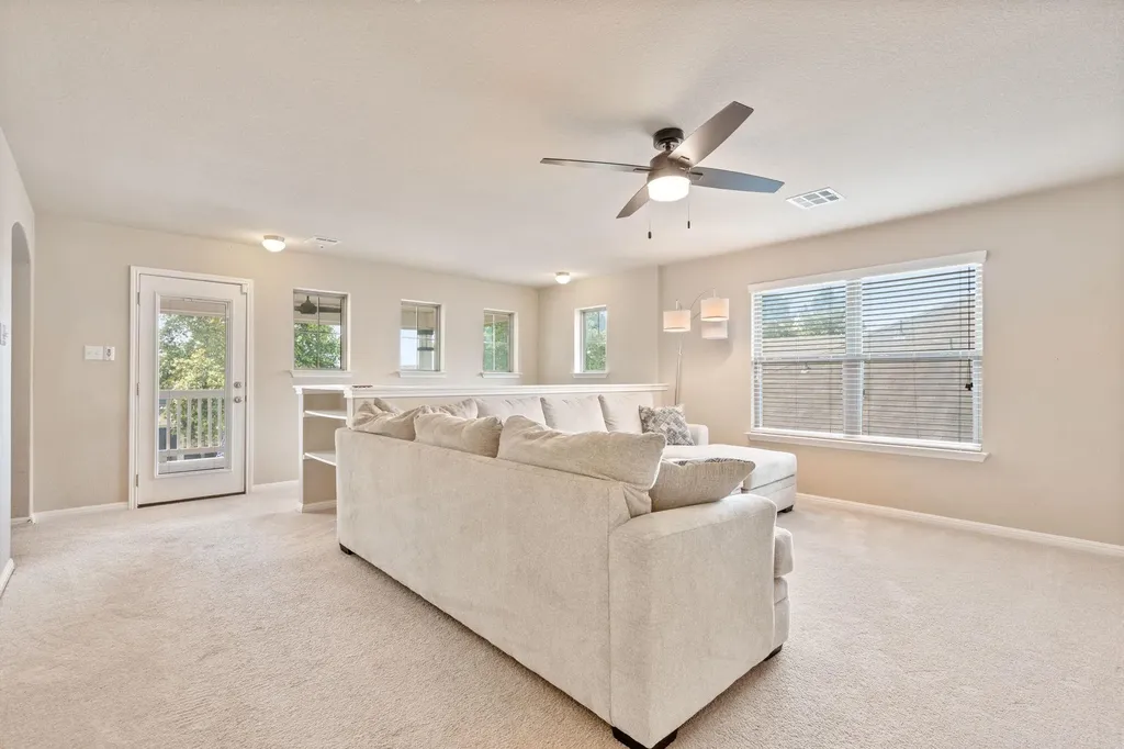 2037 Herzog Boulevard Kyle TX 78640