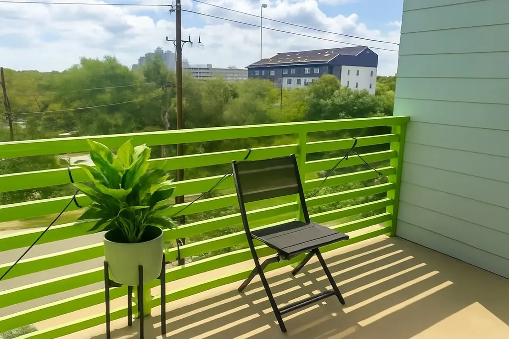 4004 Banister Lane Austin TX 78704