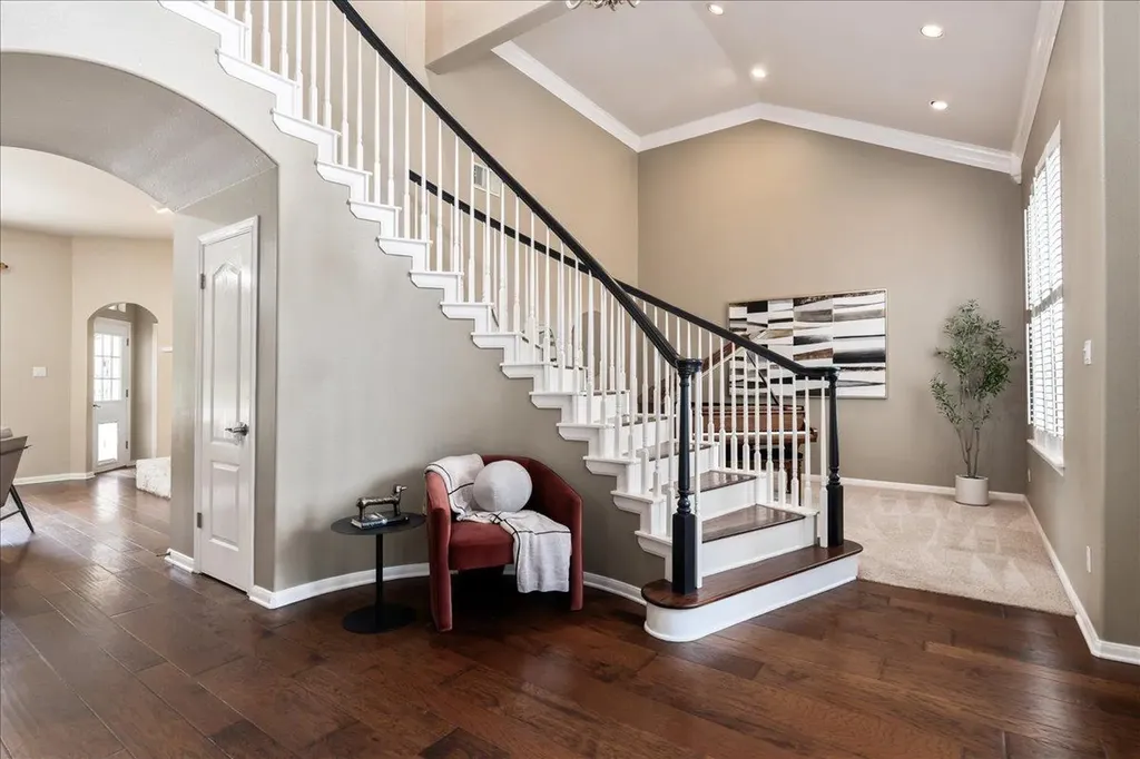 58 Cottondale Road The Hills TX 78738