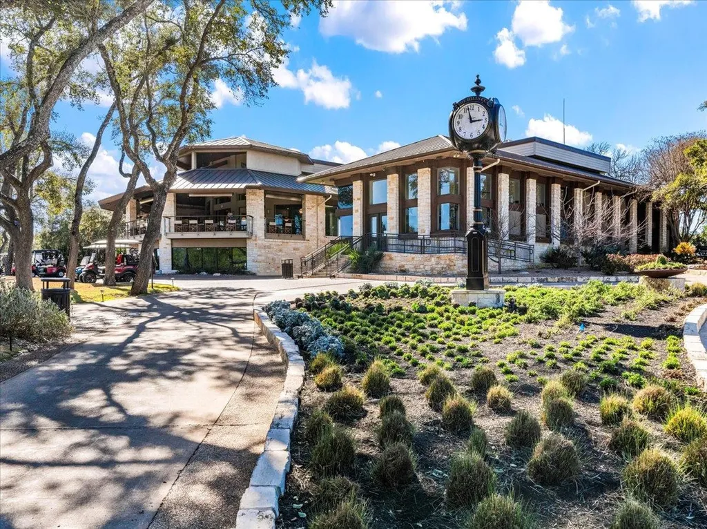 58 Cottondale Road The Hills TX 78738