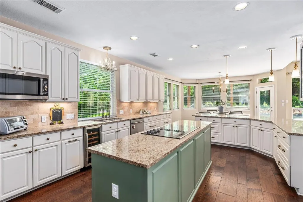 58 Cottondale Road The Hills TX 78738