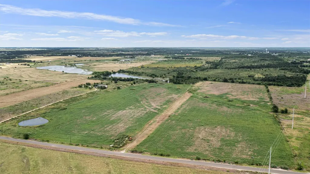 3315 County Road 463 Elgin TX 78621