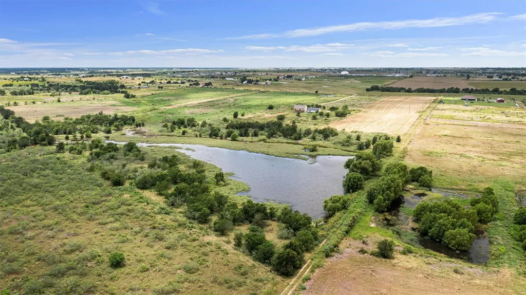3315 County Road 463 Elgin TX 78621