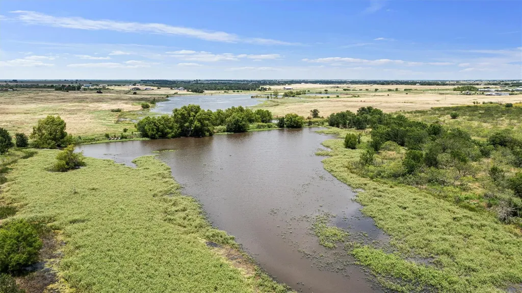 3315 County Road 463 Elgin TX 78621