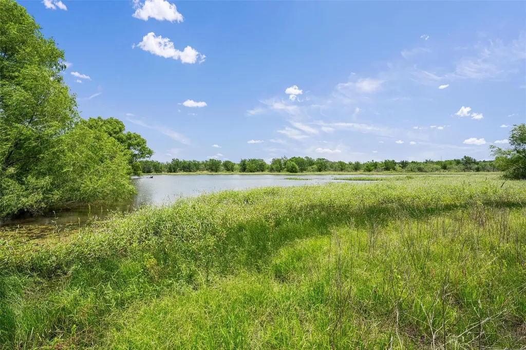 3315 County Road 463 Elgin TX 78621