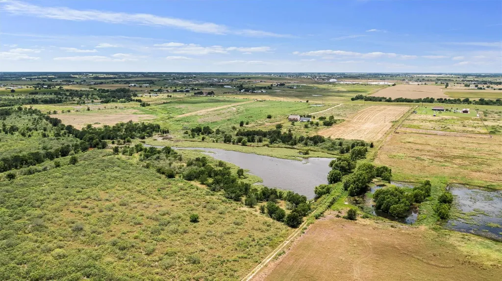 3315 County Road 463 Elgin TX 78621