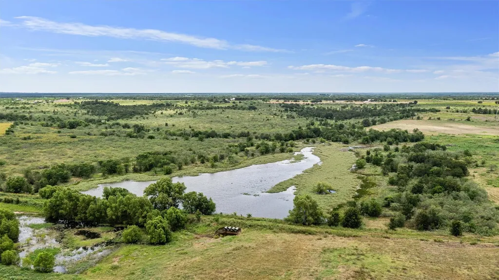 3315 County Road 463 Elgin TX 78621
