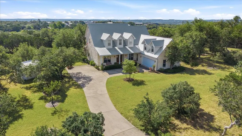 280 Hannah Drive Dripping Springs TX 78620