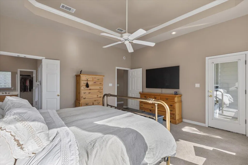 280 Hannah Drive Dripping Springs TX 78620