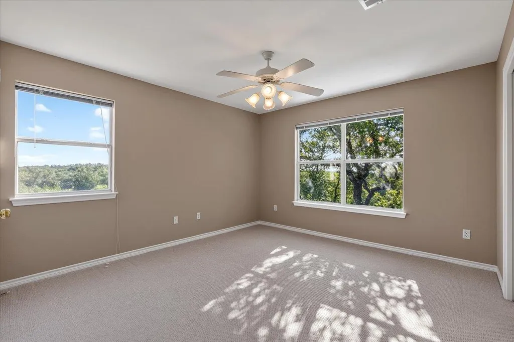 280 Hannah Drive Dripping Springs TX 78620