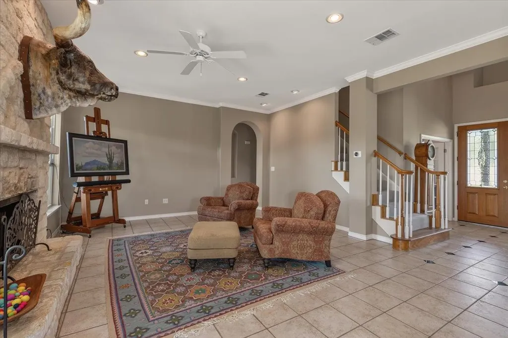 280 Hannah Drive Dripping Springs TX 78620