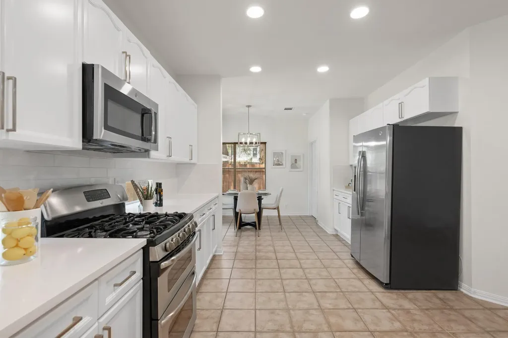 6129 Jumano Lane Austin TX 78749