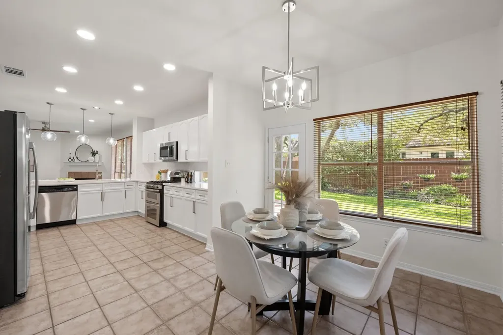 6129 Jumano Lane Austin TX 78749