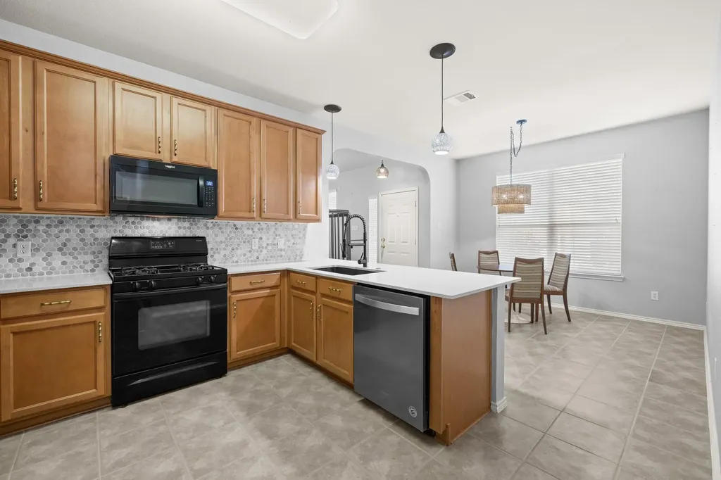 1900 Scofield Ridge Parkway Austin TX 78727