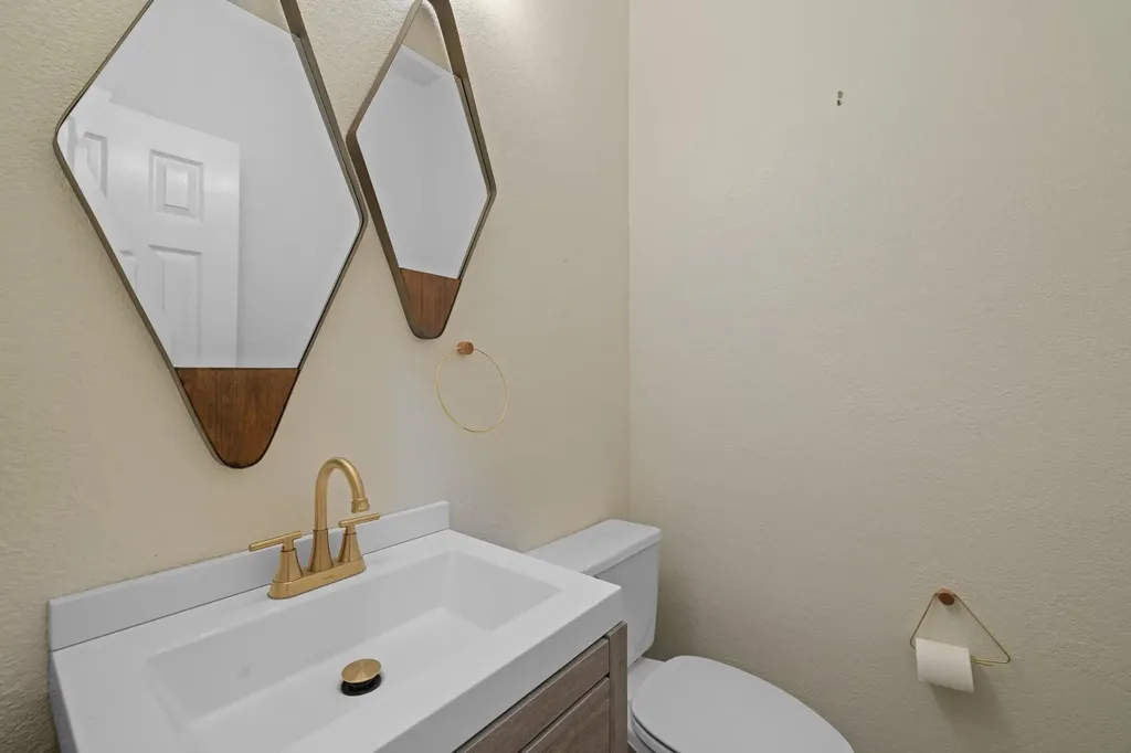 1900 Scofield Ridge Parkway Austin TX 78727