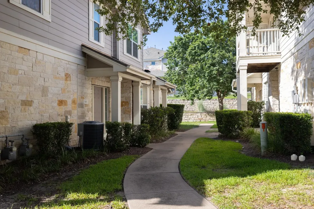1900 Scofield Ridge Parkway Austin TX 78727
