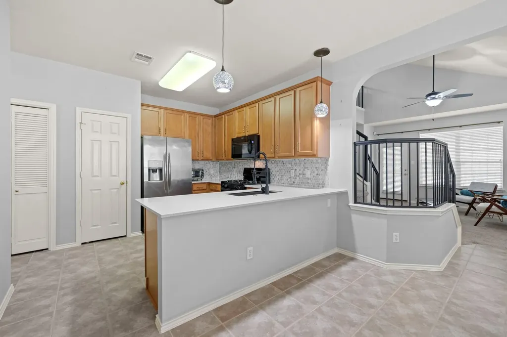 1900 Scofield Ridge Parkway Austin TX 78727