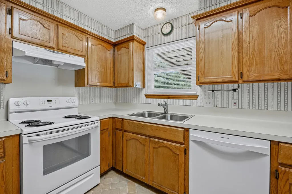 10706 Creek View Drive Austin TX 78748