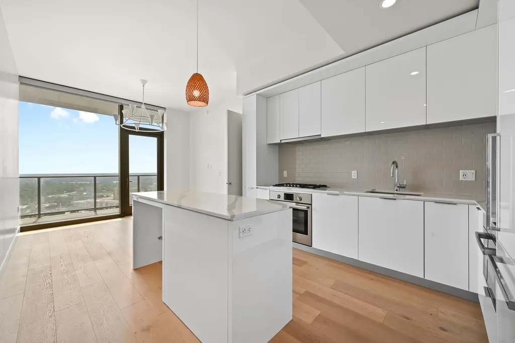 44 East Avenue Austin TX 78701