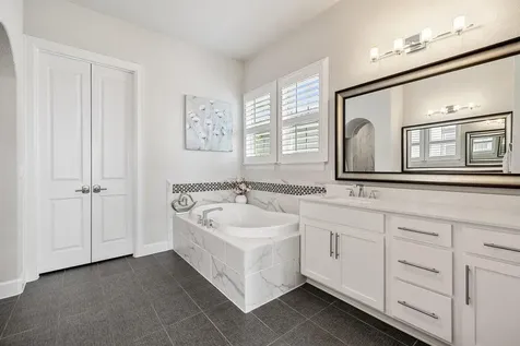 206 Majestic Arroyo Way Lakeway TX 78738