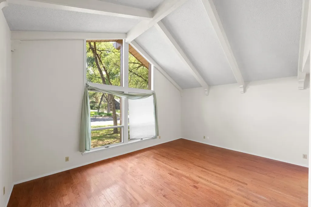 2507 Comburg Castle Way Austin TX 78748