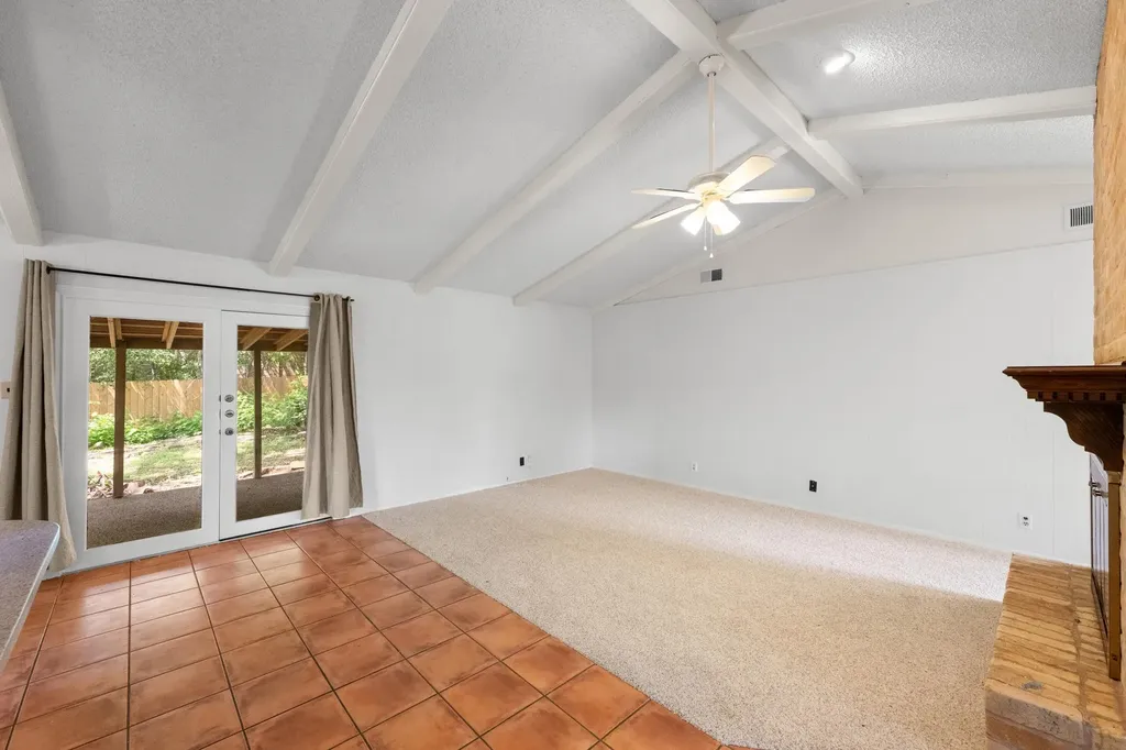 2507 Comburg Castle Way Austin TX 78748