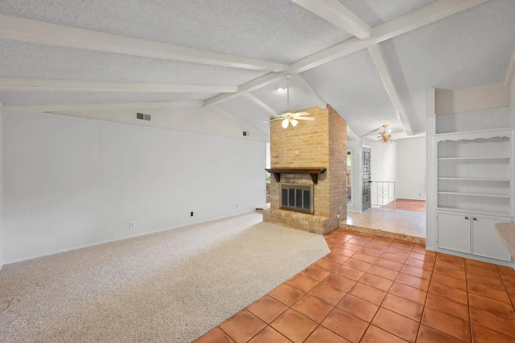 2507 Comburg Castle Way Austin TX 78748
