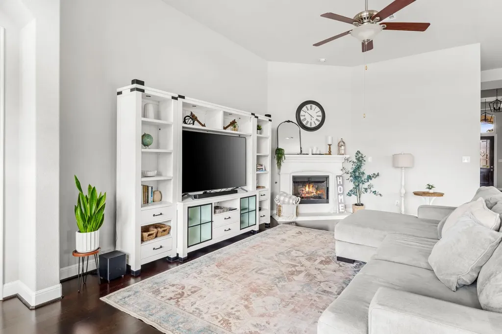 3801 Carya Drive Leander TX 78641