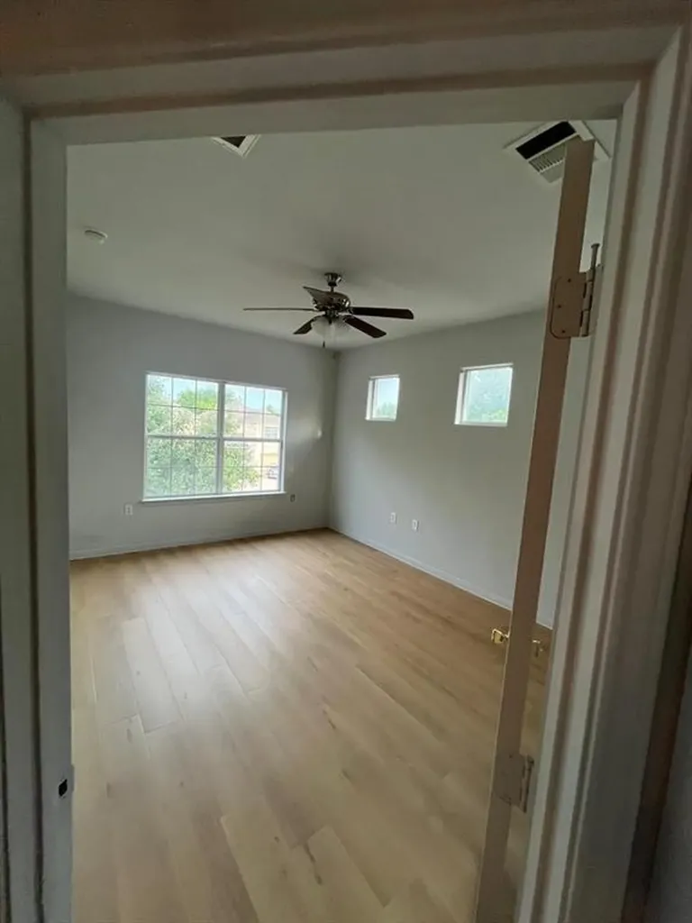 7504 Lazy Creek Drive Austin TX 78724