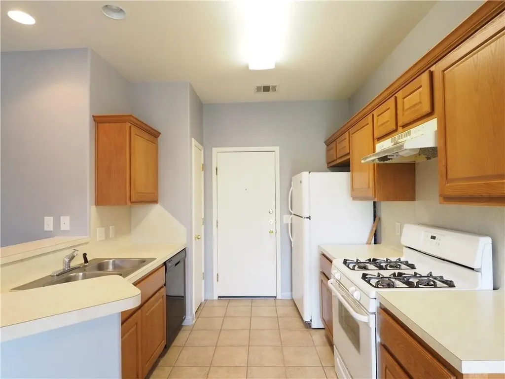 7504 Lazy Creek Drive Austin TX 78724