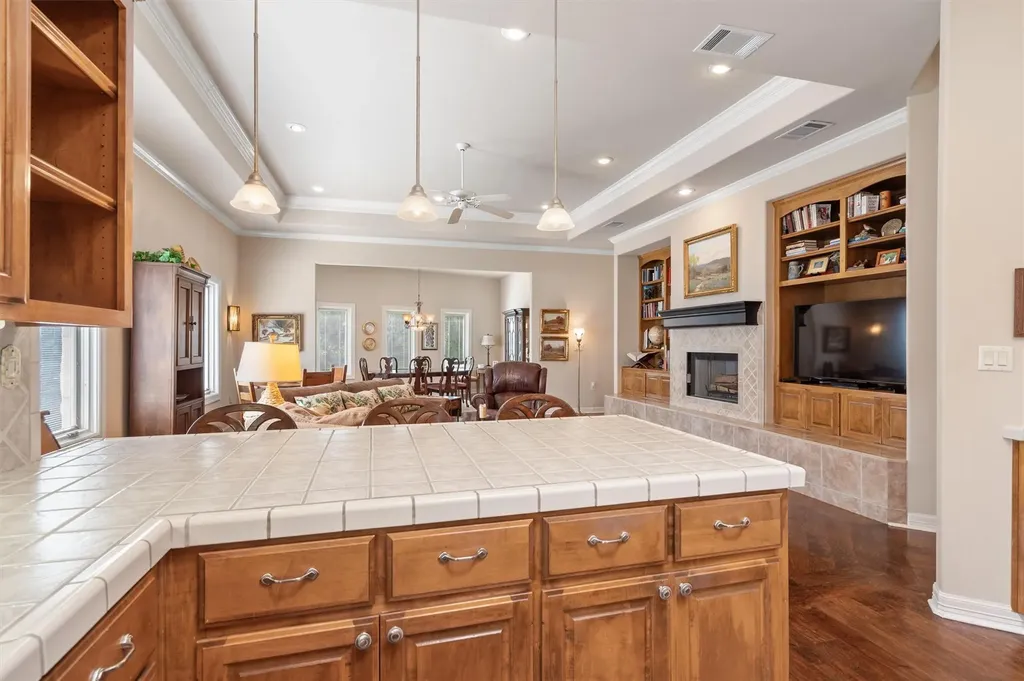2 Jasperwood Court Austin TX 78738