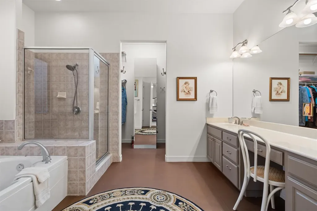 2 Jasperwood Court Austin TX 78738