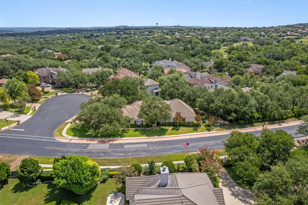 2 Jasperwood Court Austin TX 78738