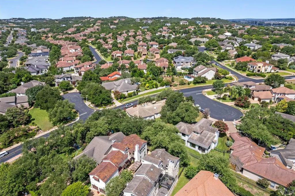 2 Jasperwood Court Austin TX 78738