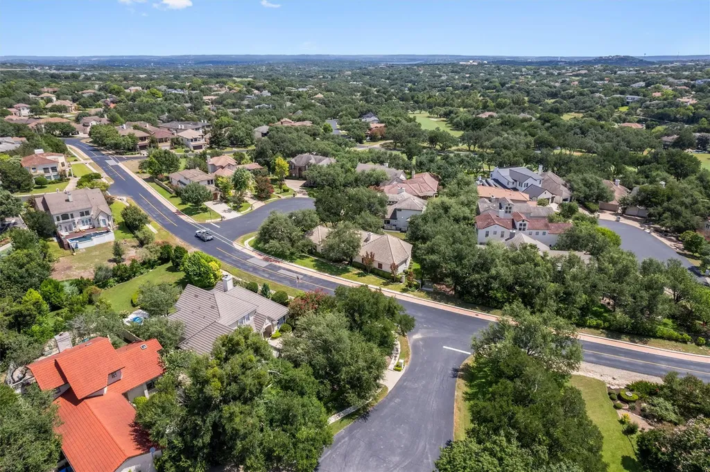 2 Jasperwood Court Austin TX 78738