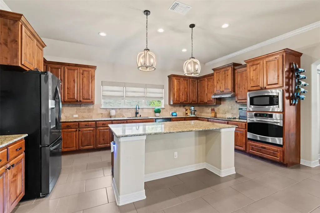 205 Quarry Lake Estate Liberty Hill TX 78642