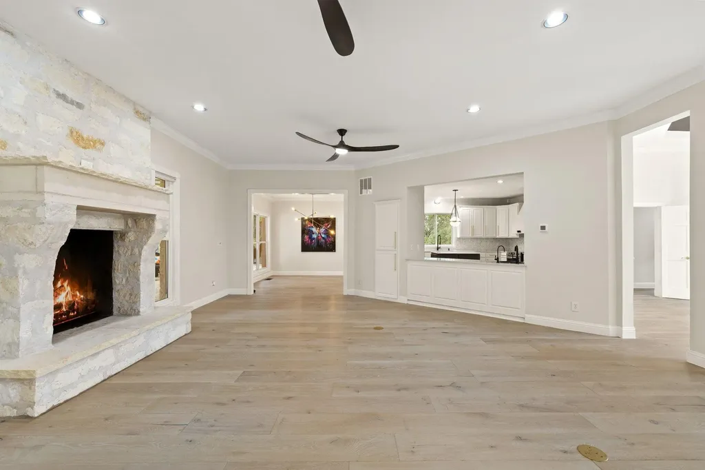 4915 Canyon Ranch Trail Spicewood TX 78669